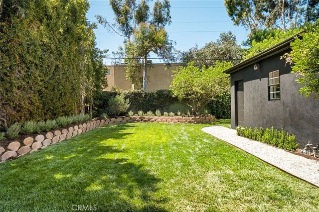 11110 Landale Street, Toluca Lake, CA 91602