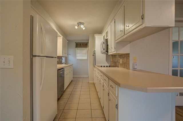 1513 Carlton Way, Oklahoma City, OK 73120