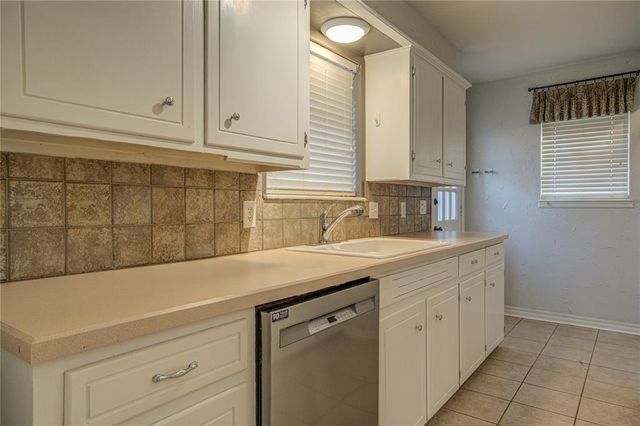 1513 Carlton Way, Oklahoma City, OK 73120