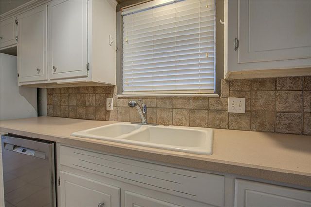 1513 Carlton Way, Oklahoma City, OK 73120