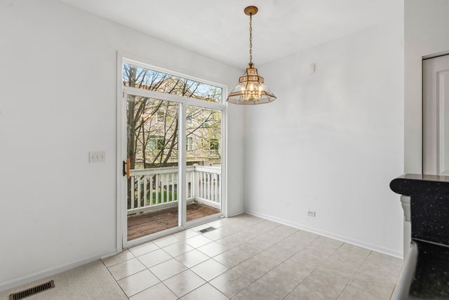 949 Indigo Court, Hanover Park, IL 60133