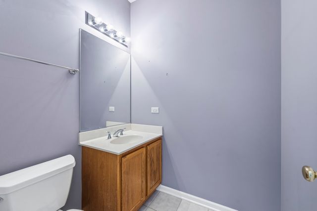 949 Indigo Court, Hanover Park, IL 60133