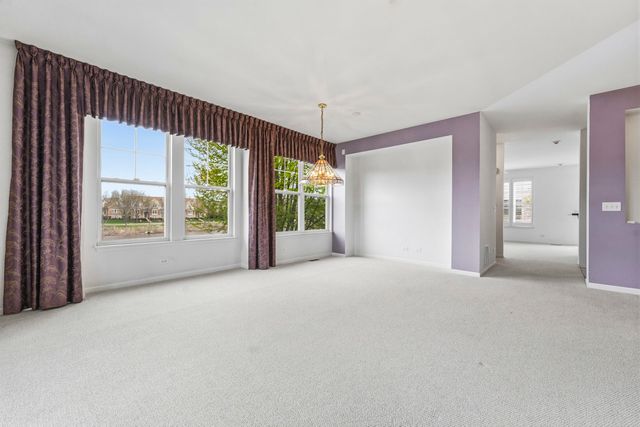 949 Indigo Court, Hanover Park, IL 60133