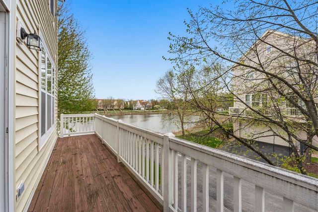 949 Indigo Court, Hanover Park, IL 60133