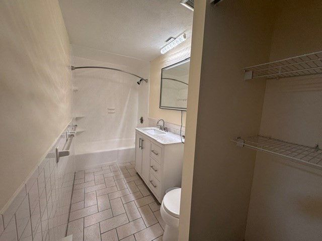 1321 Worcester Road 208, Framingham, MA 01701