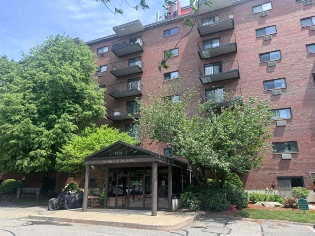 1321 Worcester Road 208, Framingham, MA 01701