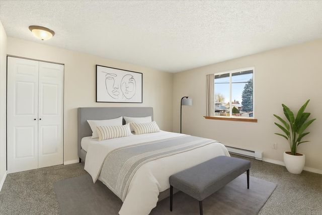 304 E Weile Ave, Spokane, WA 99208