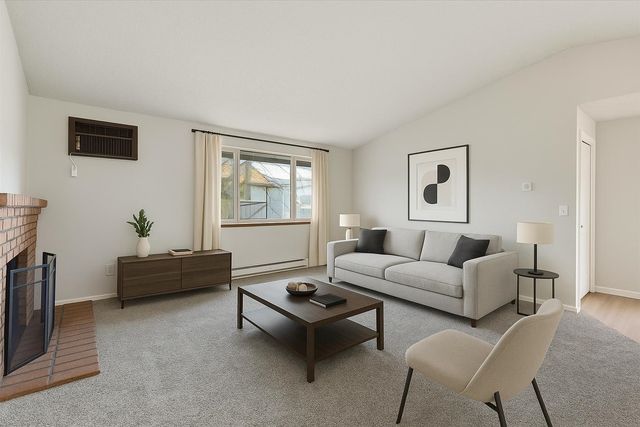 304 E Weile Ave, Spokane, WA 99208