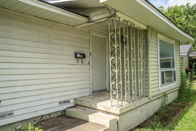 1819 Panhandle Street, Denton, TX 76201