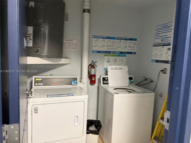 3860 NE 170th St 412, North Miami Beach, FL 33160