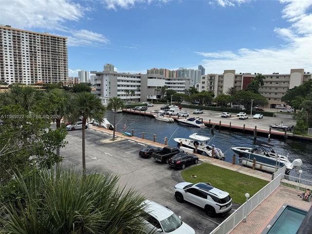 3860 NE 170th St 412, North Miami Beach, FL 33160