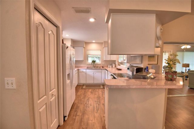 679 SWEETWATER WAY E, Haines City, FL 33844