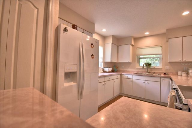 679 SWEETWATER WAY E, Haines City, FL 33844