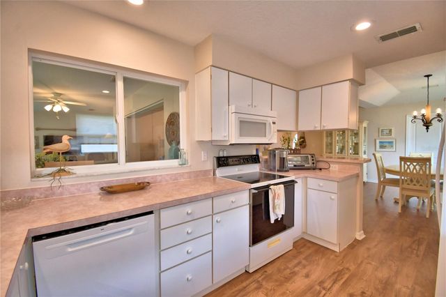 679 SWEETWATER WAY E, Haines City, FL 33844