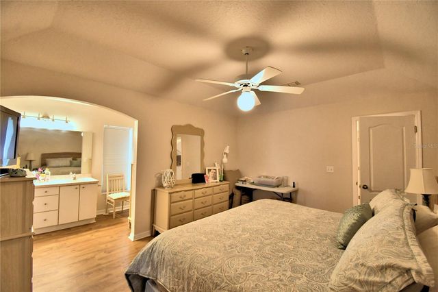 679 SWEETWATER WAY E, Haines City, FL 33844