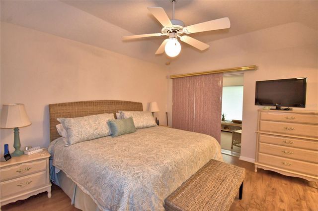 679 SWEETWATER WAY E, Haines City, FL 33844