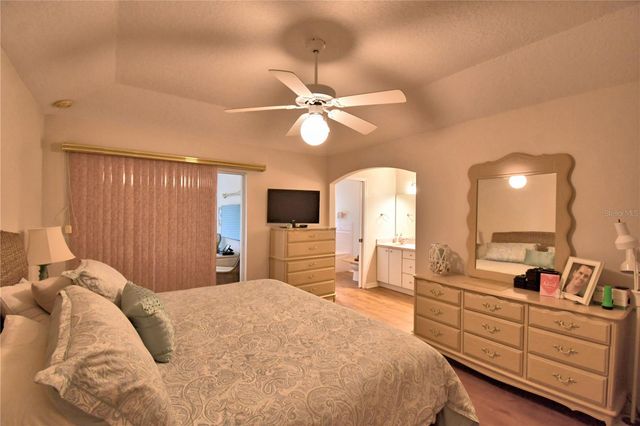 679 SWEETWATER WAY E, Haines City, FL 33844