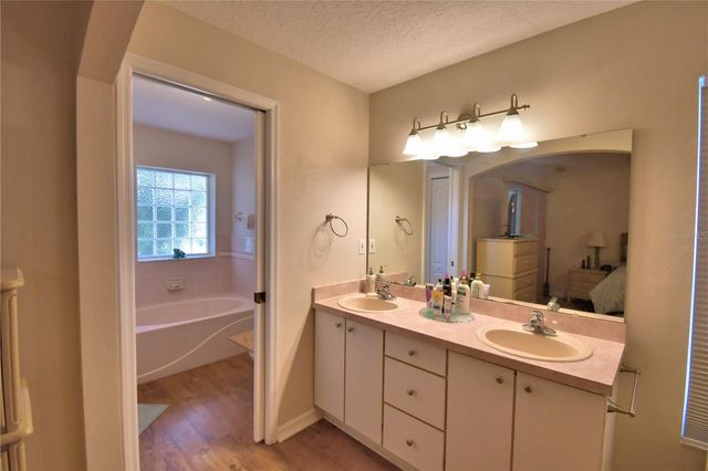 679 SWEETWATER WAY E, Haines City, FL 33844