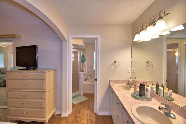 679 SWEETWATER WAY E, Haines City, FL 33844