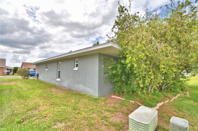 679 SWEETWATER WAY E, Haines City, FL 33844