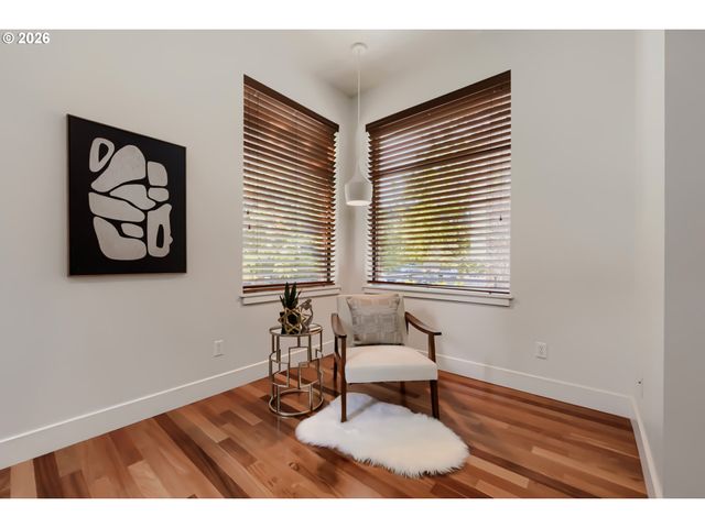 1616 Nw RIVERSCAPE St, Portland, OR 97209
