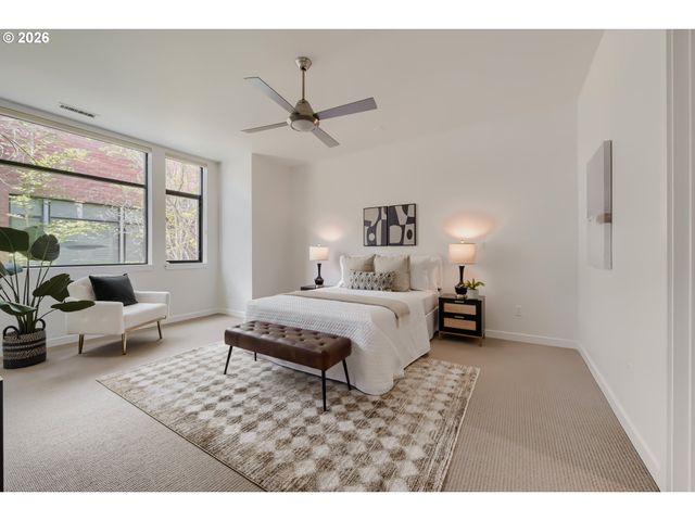 1616 Nw RIVERSCAPE St, Portland, OR 97209