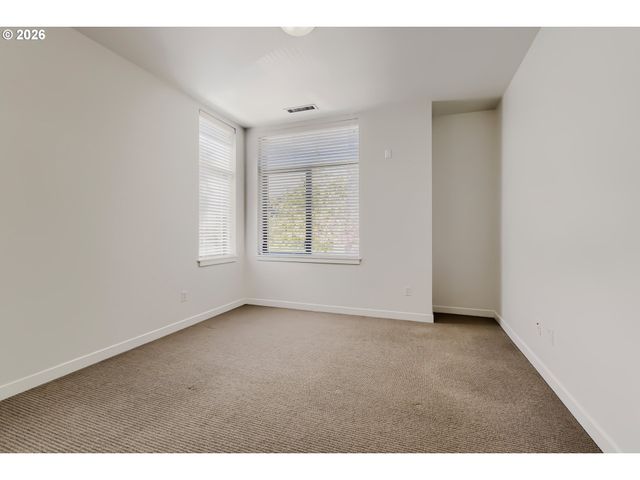 1616 Nw RIVERSCAPE St, Portland, OR 97209