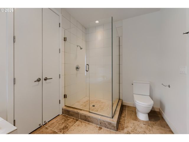 1616 Nw RIVERSCAPE St, Portland, OR 97209