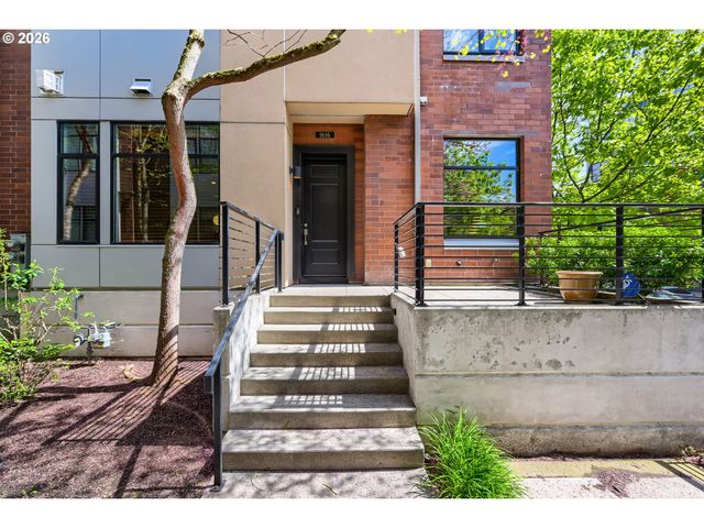 1616 Nw RIVERSCAPE St, Portland, OR 97209
