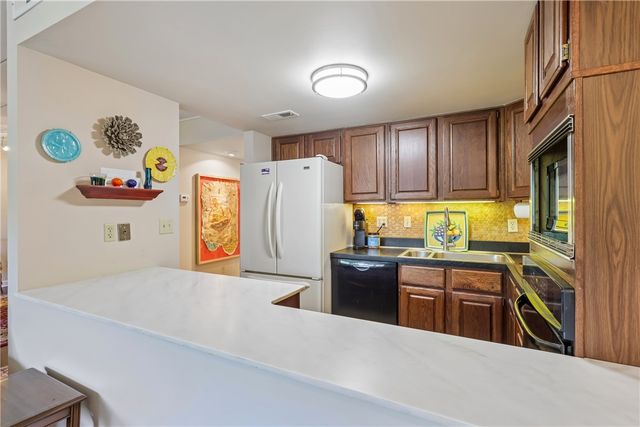 305 Hay Street 3-B, Regent Square, PA 15221