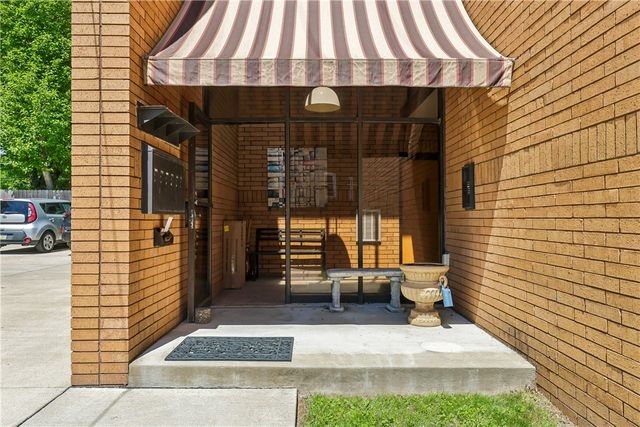 305 Hay Street 3-B, Regent Square, PA 15221