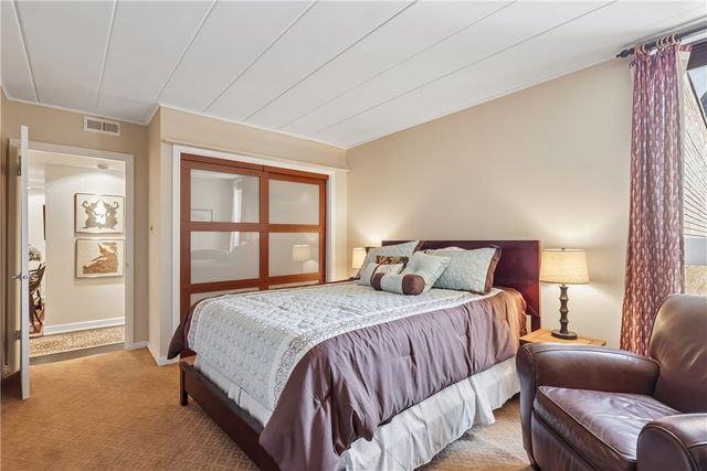 305 Hay Street 3-B, Regent Square, PA 15221