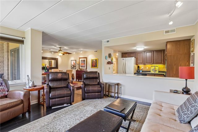 305 Hay Street 3-B, Regent Square, PA 15221