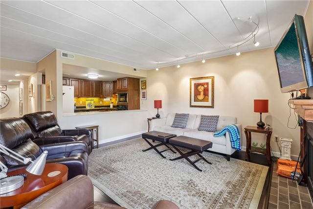 305 Hay Street 3-B, Regent Square, PA 15221