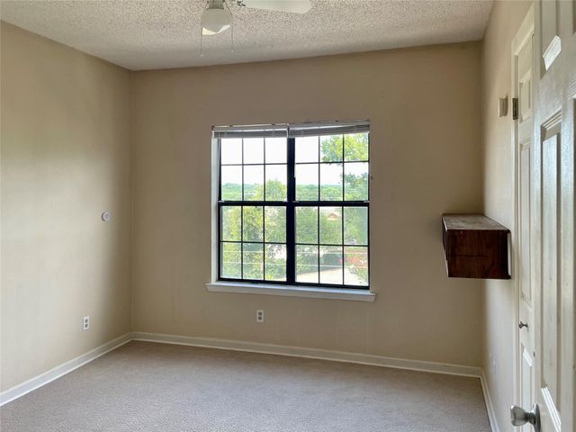 8750 Park Lane C-136, Dallas, TX 75231