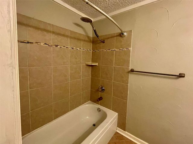8750 Park Lane C-136, Dallas, TX 75231