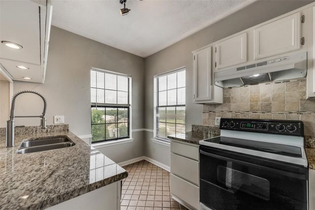 8750 Park Lane C-136, Dallas, TX 75231
