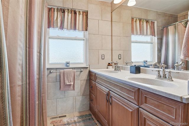 7942 S Corona Court, Centennial, CO 80122