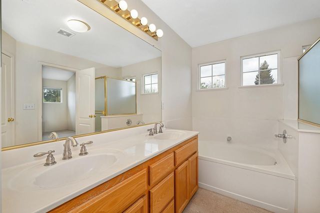 1922 Northgate Dr, Manteca, CA 95336