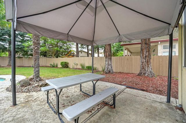 1922 Northgate Dr, Manteca, CA 95336