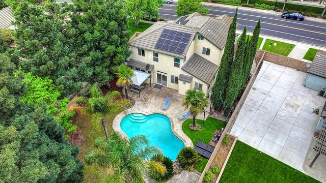 1922 Northgate Dr, Manteca, CA 95336