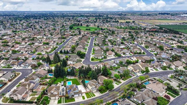 1922 Northgate Dr, Manteca, CA 95336