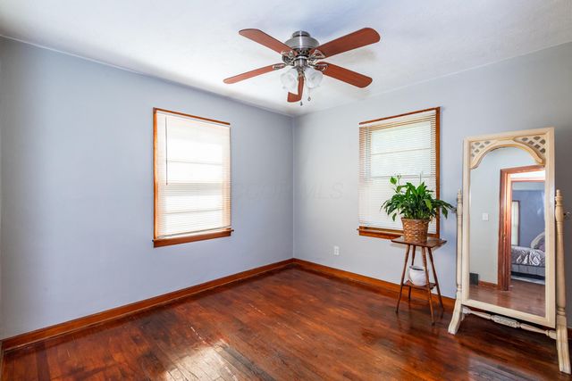 221 W Parkwood Avenue, Springfield, OH 45506