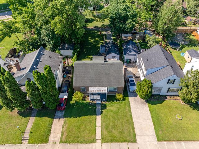 221 W Parkwood Avenue, Springfield, OH 45506