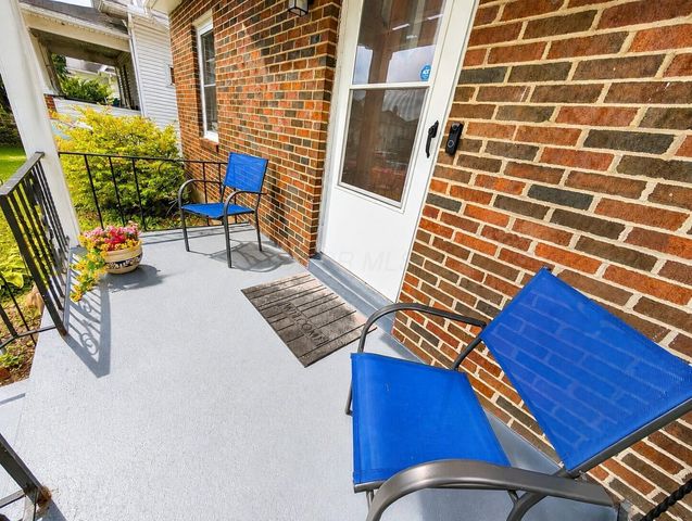 221 W Parkwood Avenue, Springfield, OH 45506