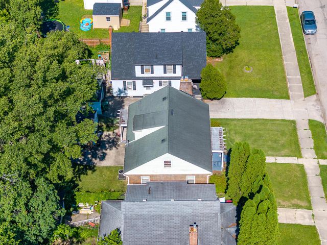 221 W Parkwood Avenue, Springfield, OH 45506