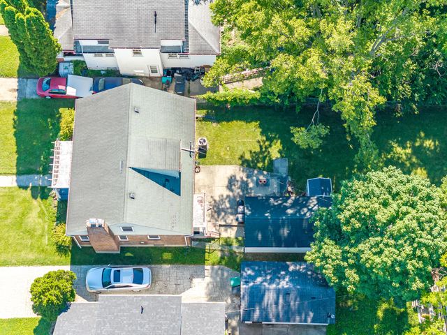 221 W Parkwood Avenue, Springfield, OH 45506