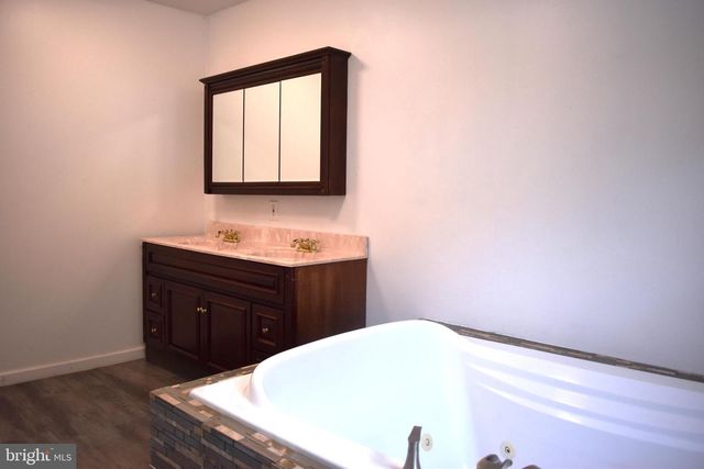 720 SIXTH RD, Newtonville, NJ 08346