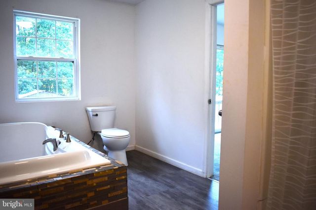 720 SIXTH RD, Newtonville, NJ 08346