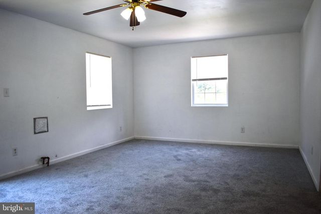 720 SIXTH RD, Newtonville, NJ 08346